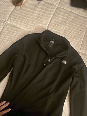 North face quarter zip
